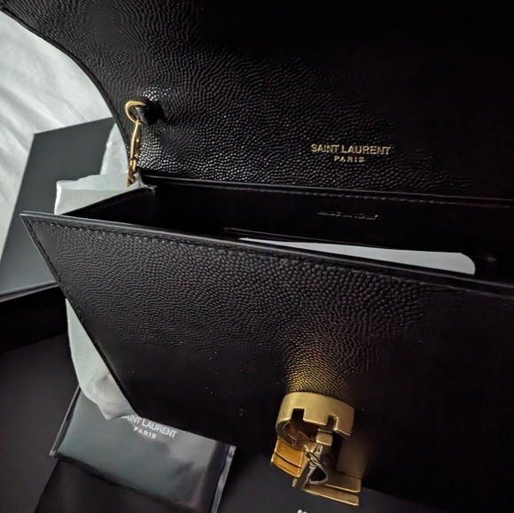 YSL Cassandra Wallet on Chain - Picture 9 of 9